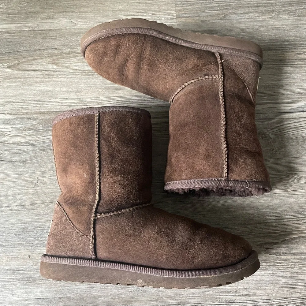 Ugg Kids Classic Short Chocolate Brown Boots 4